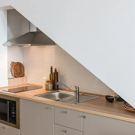 Art In Downtown 公寓